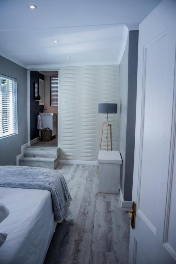 Villa Seven On Flora- Hot Tub, Modern With Amazing Outside Area à Hermanus Extérieur photo